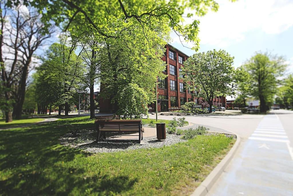 Appartement Apartimento Hydral Sole à Wrocław Extérieur photo